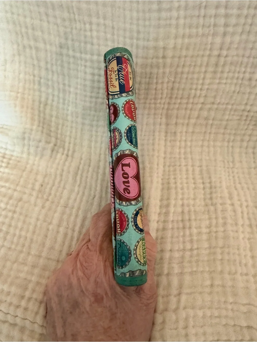 Fossil Turquoise Multicolor Bottle Cap Print Wallet Collectors Item